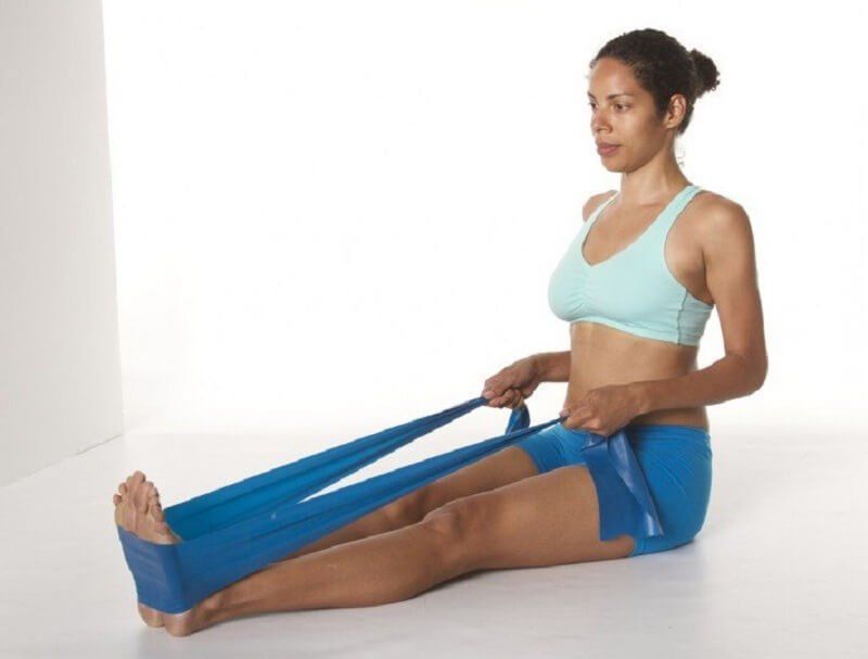 Exercices du dos avec bandes élastiques